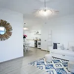 Mar Mediterraneo Apartmanhotel Quartu SantʼElena