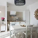 Mar Mediterraneo Apartmanhotel Quartu SantʼElena